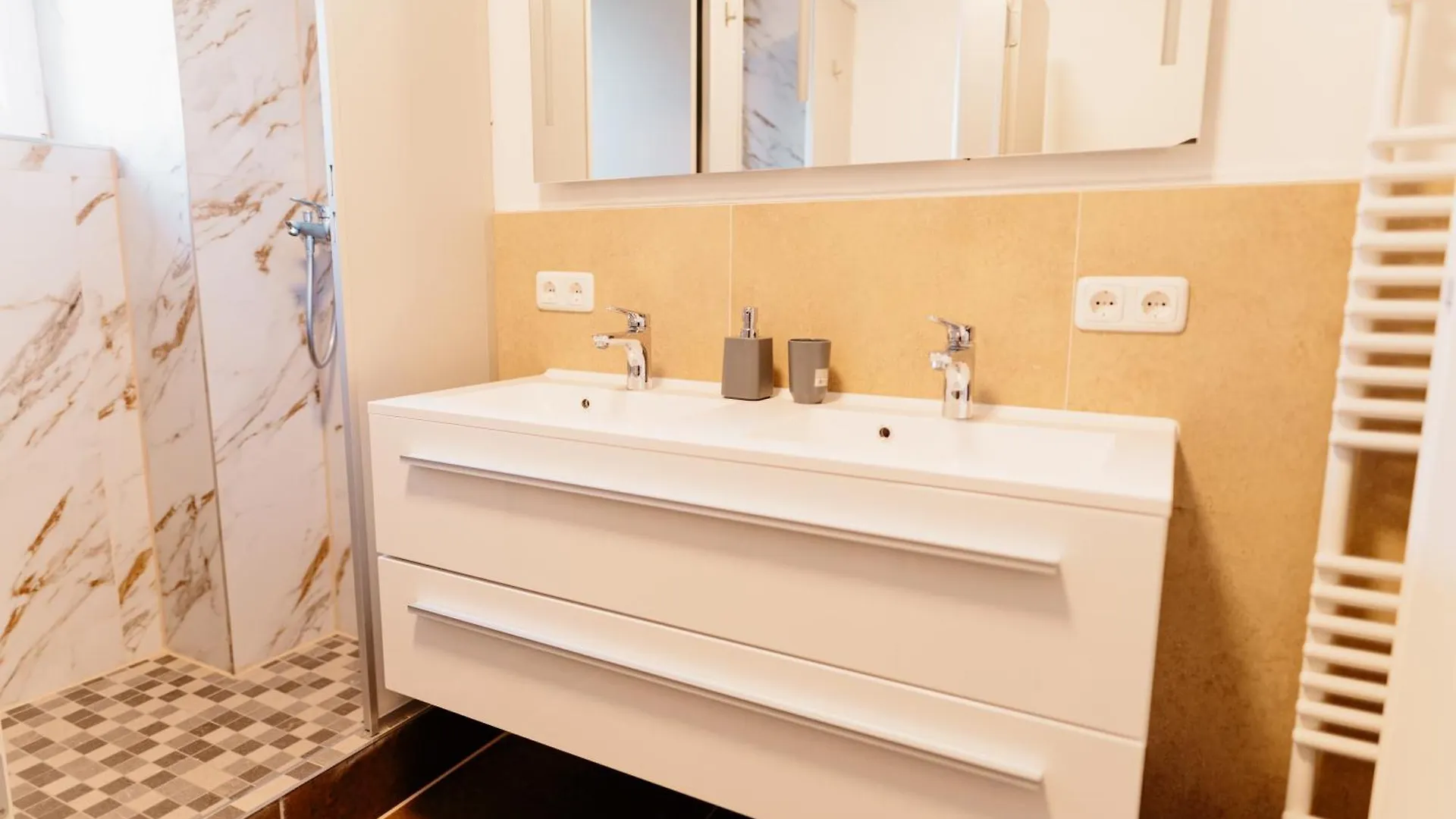 Beta Luxury Apartment Augsburg